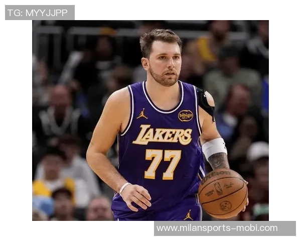 东契奇历史45场次已达20次超越众星哈登现役第一MJ紧随其后落后榜首100场